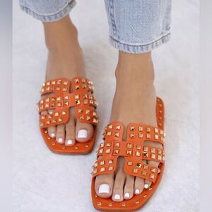 Cape Robbin Orange Studded Slide Sandals Size 10 Gold Stud H Strap NWT
